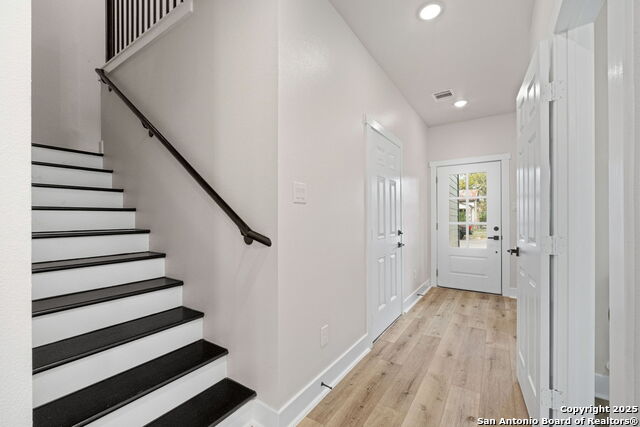 Image 23 of 43 For 114 Packard St