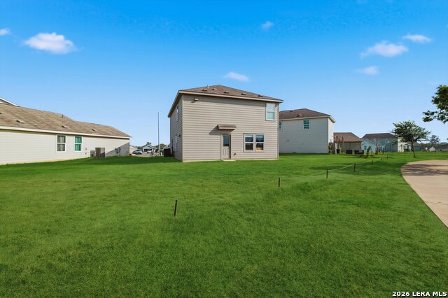 Image 26 of 37 For 13127 Levi Ter