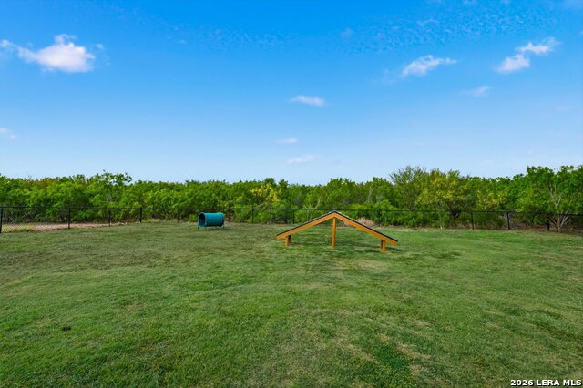 Image 28 of 37 For 13127 Levi Ter