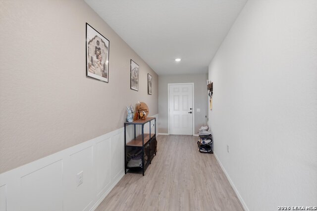 Image 4 of 37 For 13127 Levi Ter