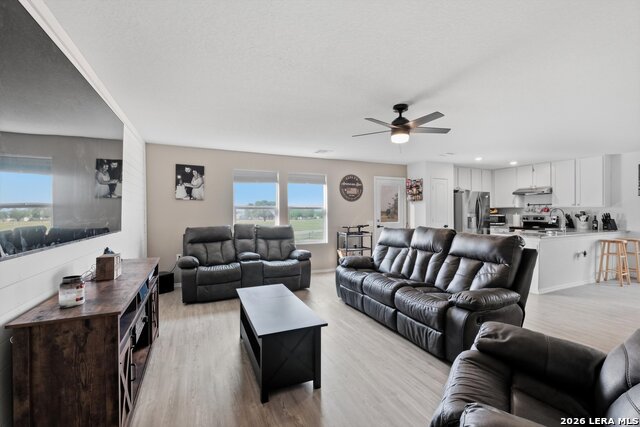 Image 6 of 37 For 13127 Levi Ter