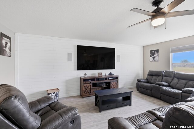 Image 7 of 37 For 13127 Levi Ter