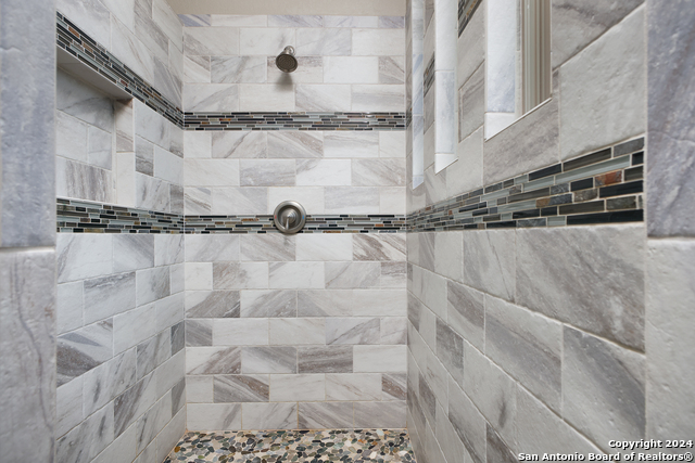 Image 36 of 69 For 443 Havasu Pt