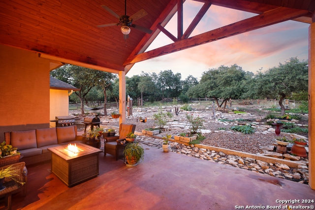 Image 38 of 69 For 443 Havasu Pt