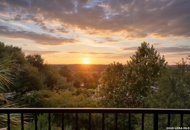 Image 32 of 45 For 915 Campanile