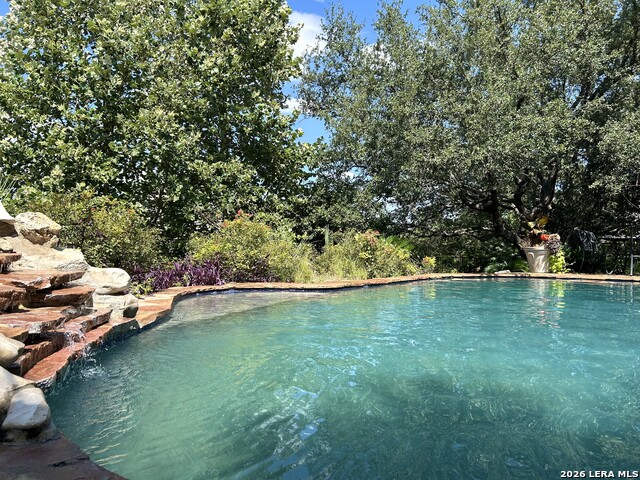 Image 38 of 45 For 915 Campanile