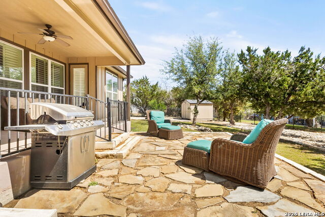 Image 14 of 25 For 950 Live Oak Dr