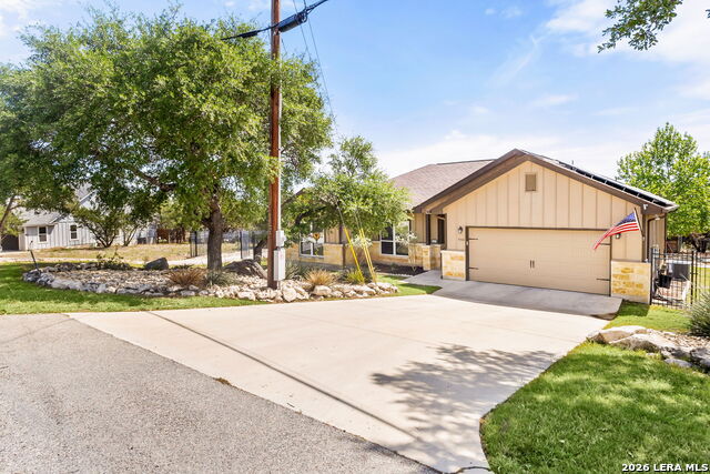 Image 24 of 25 For 950 Live Oak Dr