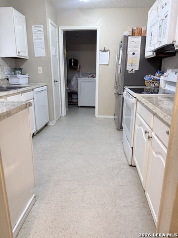 Image 4 of 11 For 8730 Welles Hbr