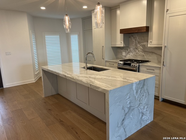 Image 3 of 24 For 51 Longsford