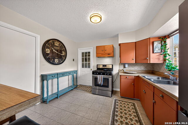 Image 16 of 36 For 303 Woley  