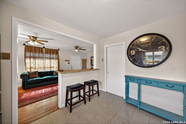 Image 19 of 36 For 303 Woley  