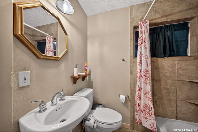 Image 26 of 36 For 303 Woley  