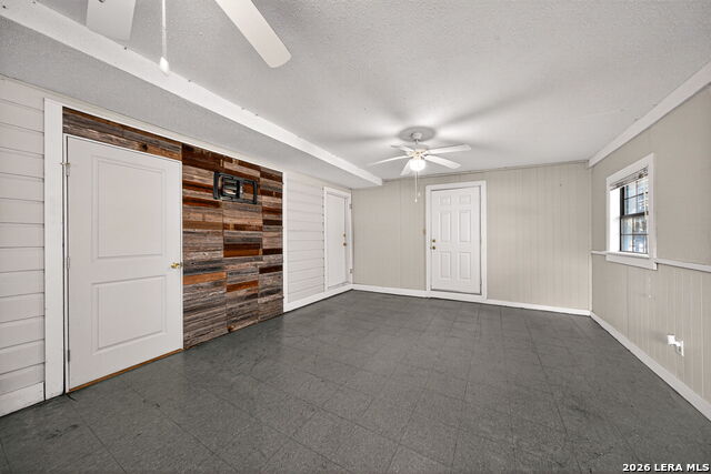 Image 27 of 36 For 303 Woley  