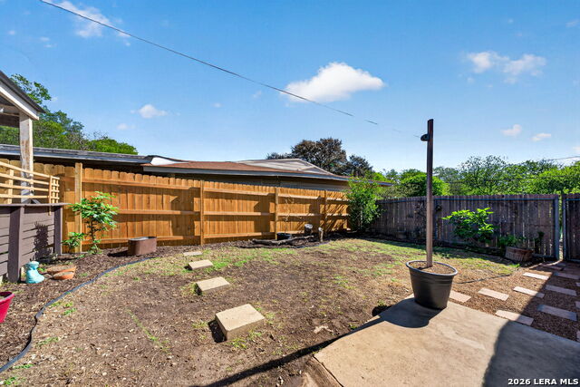 Image 28 of 36 For 303 Woley  