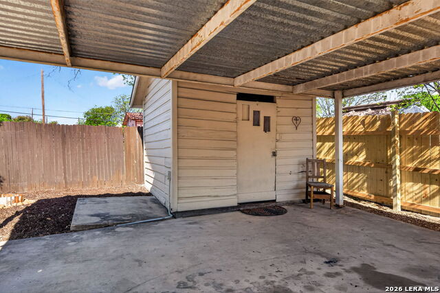 Image 30 of 36 For 303 Woley  