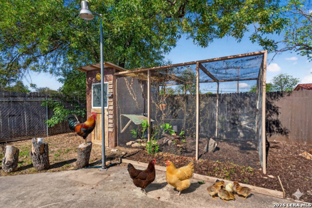 Image 4 of 36 For 303 Woley  