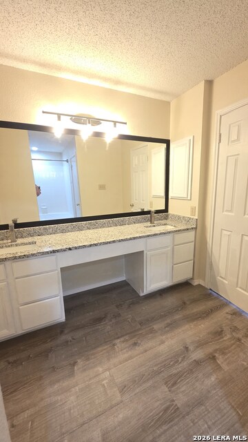 Image 17 of 39 For 2810 Redrock Trail