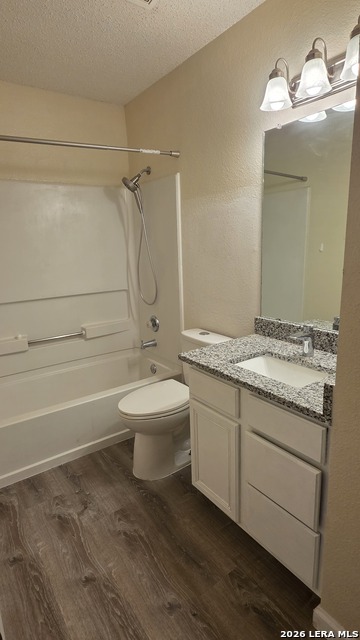 Image 23 of 39 For 2810 Redrock Trail