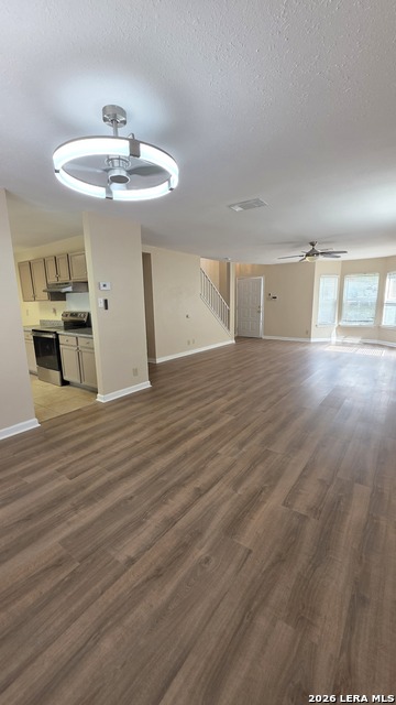 Image 6 of 39 For 2810 Redrock Trail