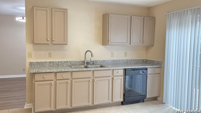 Image 8 of 39 For 2810 Redrock Trail