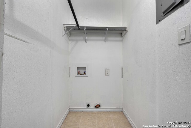 Image 4 of 9 For 165 Division  2