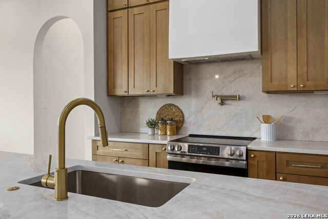 Image 13 of 33 For 117 Hiram Cook