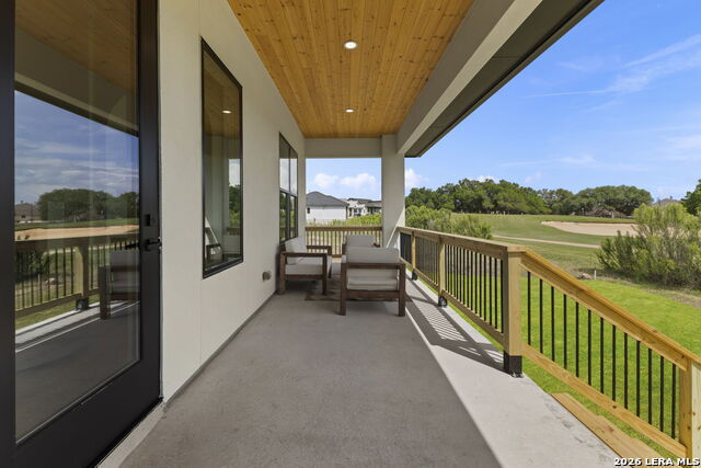 Image 28 of 33 For 117 Hiram Cook