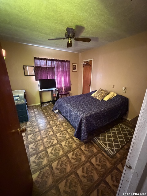 Listing photo id 4 for 2107 Hwy 83 N