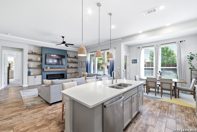 Image 13 of 41 For 12452 Upton Park