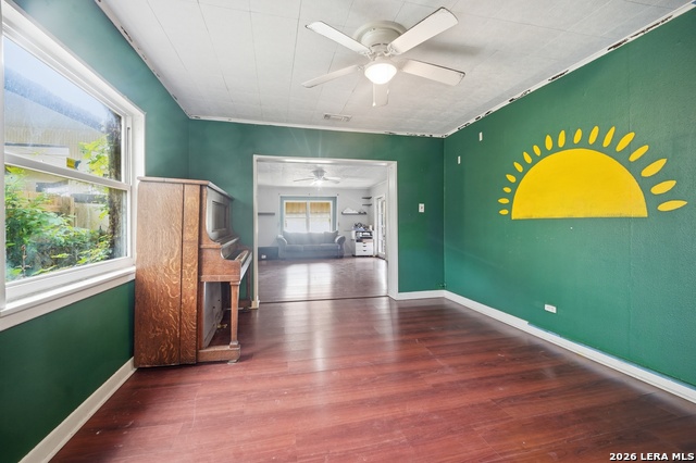 Image 10 of 14 For 1938 Kings Hwy W