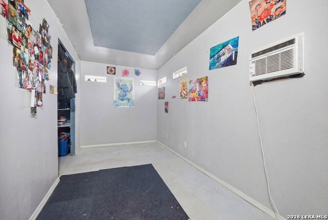 Image 11 of 14 For 1938 Kings Hwy W