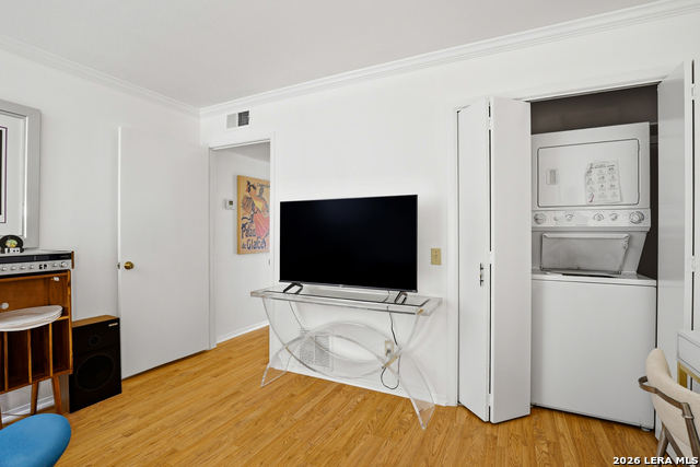 Image 17 of 21 For 7500 Callaghan Rd  210