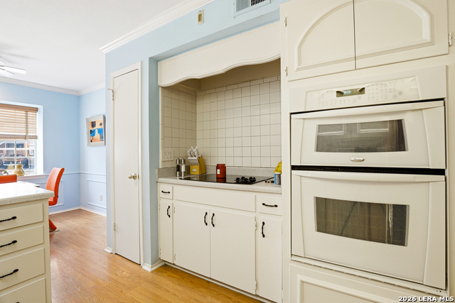 Image 7 of 21 For 7500 Callaghan Rd  210