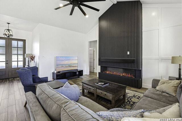 Image 18 of 48 For 827 County Road 2801 E