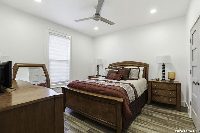 Image 29 of 48 For 827 County Road 2801 E