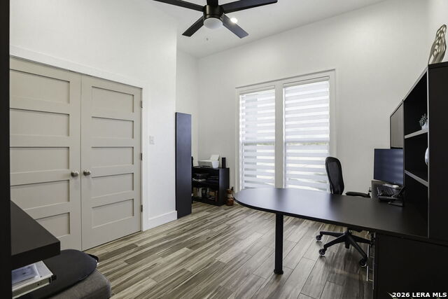 Image 30 of 48 For 827 County Road 2801 E