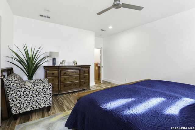 Image 32 of 48 For 827 County Road 2801 E