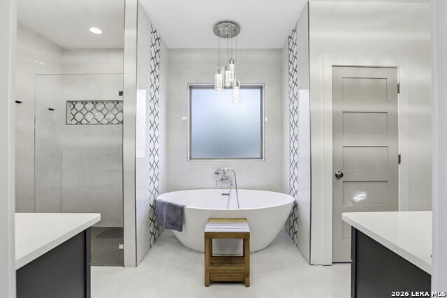 Image 33 of 48 For 827 County Road 2801 E