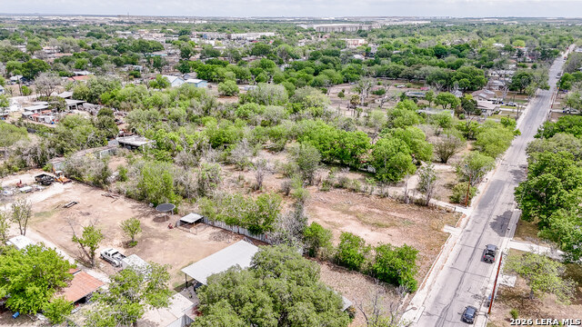 Image 8 of 32 For 307 Orchard Rd