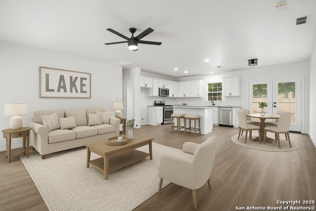 Details for 1080 Greenhill Dr, Canyon Lake, TX 78133