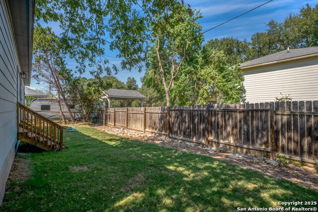 Image 18 of 21 For 1080 Greenhill Dr