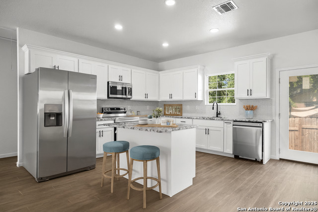 Image 6 of 21 For 1080 Greenhill Dr