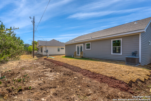 Image 20 of 21 For 1130 Greenhill Dr