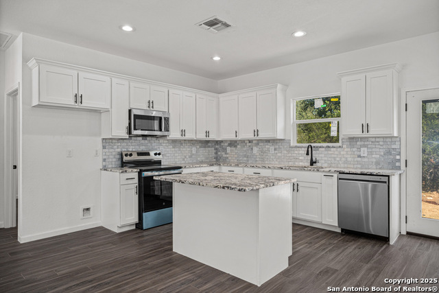 Image 6 of 21 For 1130 Greenhill Dr