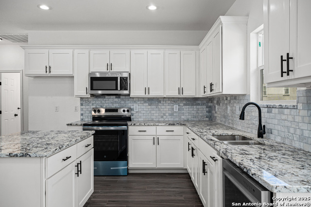 Image 8 of 21 For 1130 Greenhill Dr