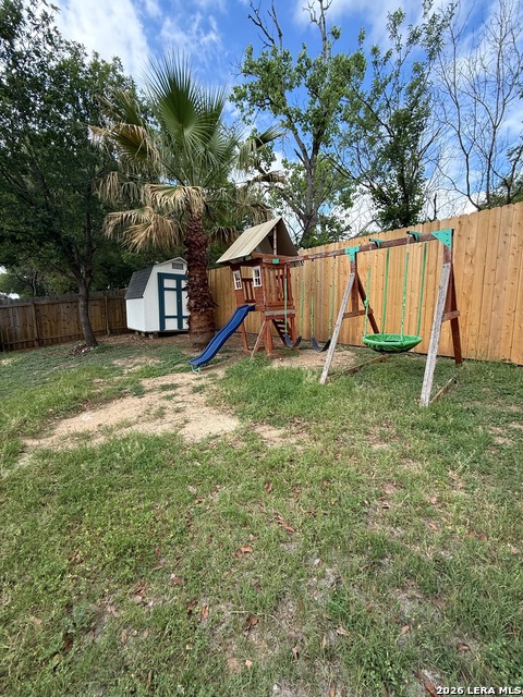 Image 29 of 35 For 7510 Carriage Pass