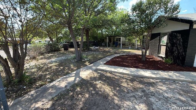 Image 2 of 22 For 5207 Hemphill Dr