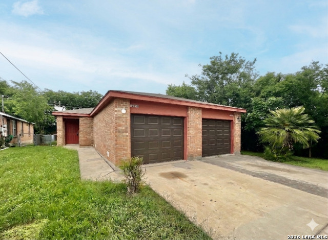 Image 2 of 49 For 12234 Maverick Bluff