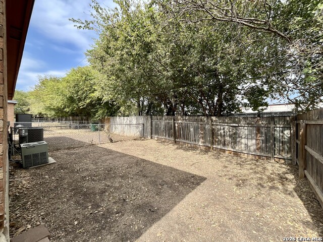 Image 22 of 49 For 12234 Maverick Bluff